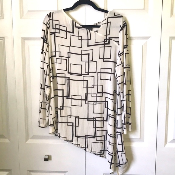 CHICO’S TRAVELERS TUNIC - Picture 1 of 5